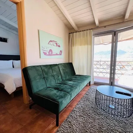 View Lake Attic In Ioannina Exterior foto