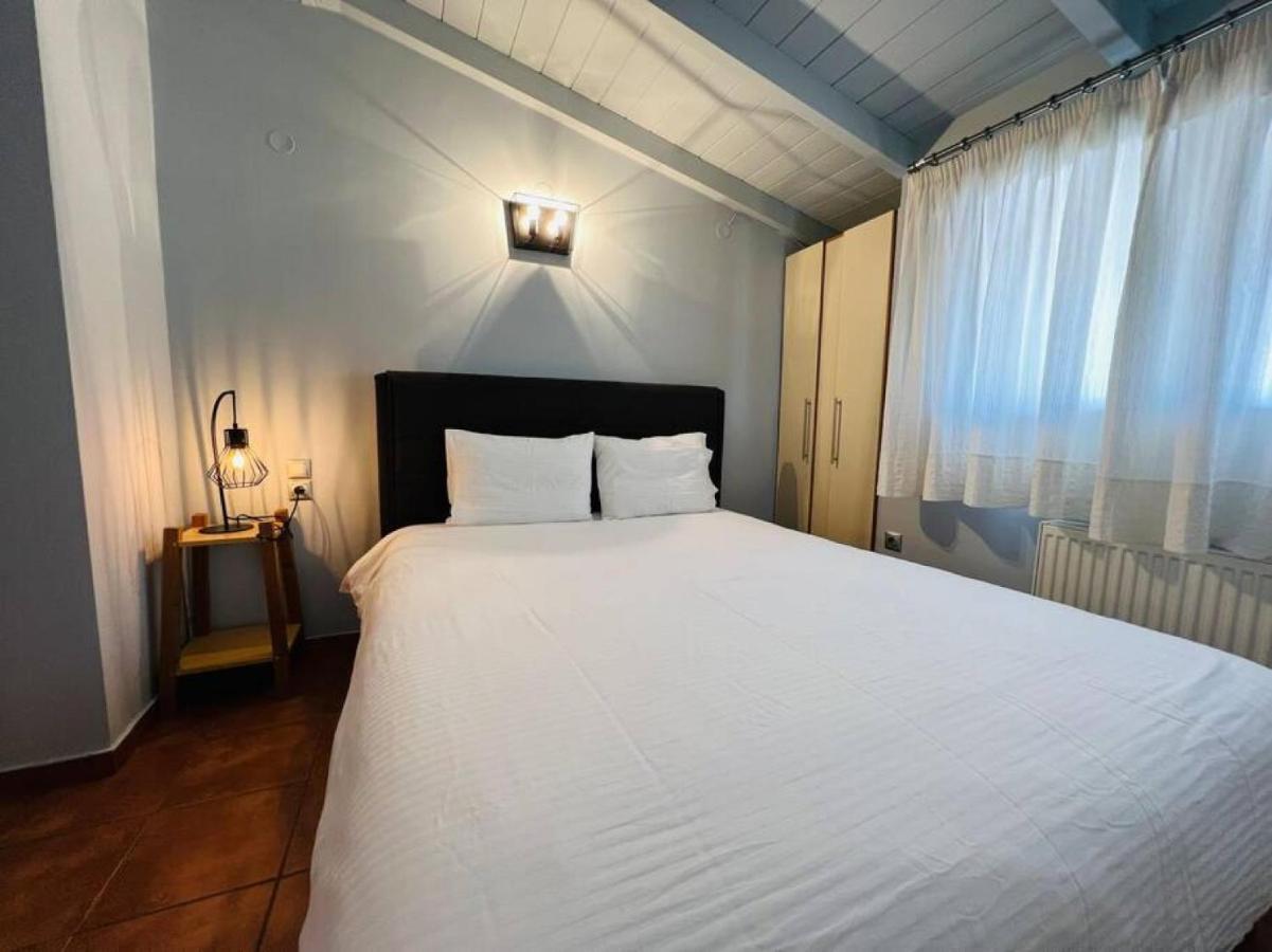 View Attic In Apartment Ioannina